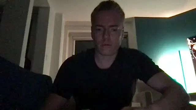 Gingerbushguy online show from September 27, 8:52 am