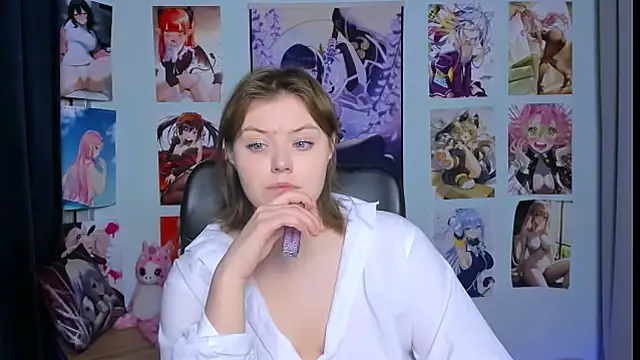 nikole kitt online show from February 18, 1:54 am