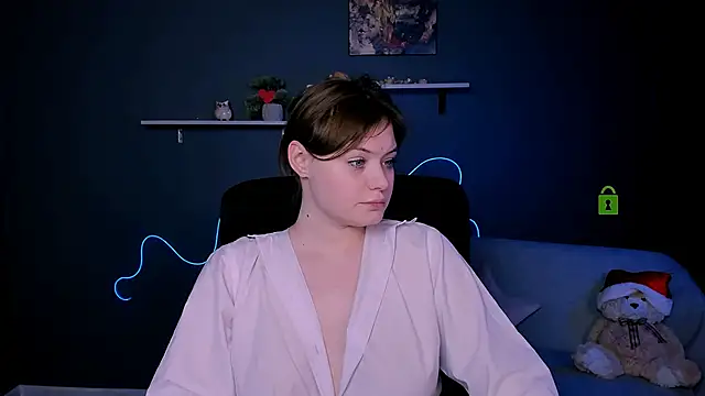 nikole kitt online show from March 2, 4:50 am