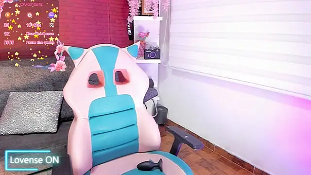 samantha simur online show from December 14, 2:01 am