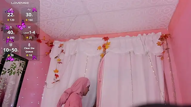 Snapshot of AliaAsad chatting on November 12, 12:27 pm AliaAsad online show from November 12, 12:27 pm