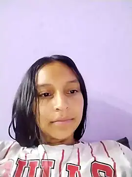 emma ambar online show from January 6, 1:42 am