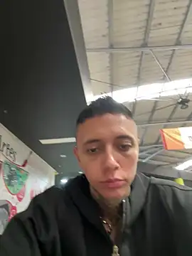 Snapshot of _PhillipBrown chatting on February 23, 2:04 pm PhillipBrown online show from February 23, 2:04 pm