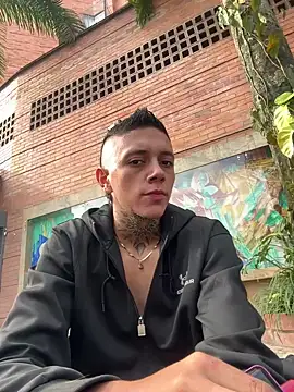 Snapshot of _PhillipBrown chatting on March 1, 1:18 pm PhillipBrown online show from March 1, 1:18 pm