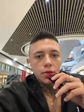 Snapshot of _PhillipBrown chatting on March 12, 12:36 pm PhillipBrown online show from March 12, 12:36 pm