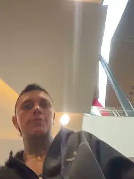 Snapshot of _PhillipBrown chatting on March 20, 1:26 pm PhillipBrown online show from March 20, 1:26 pm