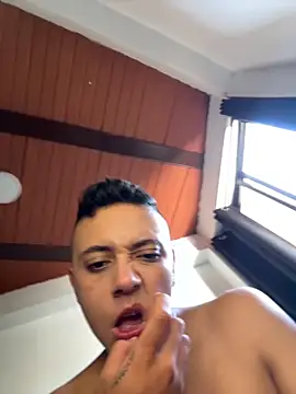 Snapshot of _PhillipBrown chatting on September 9, 2:05 pm PhillipBrown online show from September 9, 2:05 pm