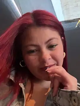 Snapshot of lia_moon77 chatting on January 28, 7:21 pm lia moon77 online show from January 28, 7:21 pm