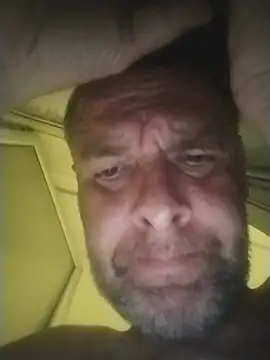 Snapshot of Andrzej-M chatting on May 25, 11:44 pm Andrzej-M online show from May 25, 11:44 pm