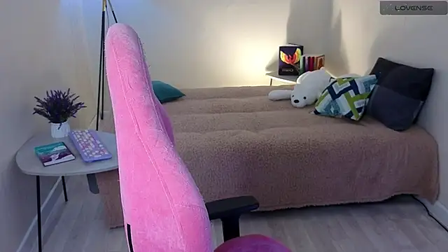 Snapshot of Lill_Mary chatting on February 22, 2:17 am Lill Mary online show from February 22, 2:17 am