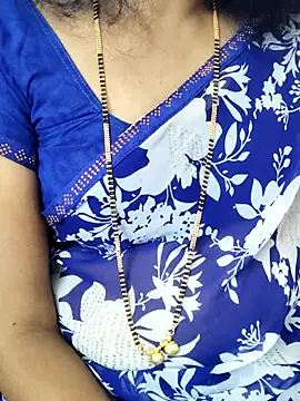 Snapshot of anuradha1432 chatting on September 22, 8:27 am anuradha1432 online show from September 22, 8:27 am