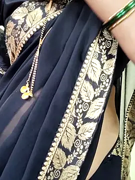 Snapshot of anuradha1432 chatting on October 7, 8:22 am anuradha1432 online show from October 7, 8:22 am