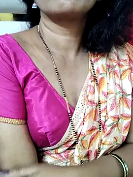 Snapshot of anuradha1432 chatting on October 28, 9:13 am anuradha1432 online show from October 28, 9:13 am