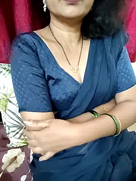 Snapshot of anuradha1432 chatting on April 27, 10:46 am anuradha1432 online show from April 27, 10:46 am