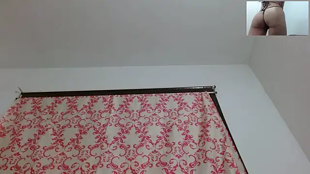 Snapshot of sammanta_hott chatting on December 5, 6:37 pm sammanta hott online show from December 5, 6:37 pm