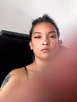 baby lizy online show from December 7, 6:15 pm