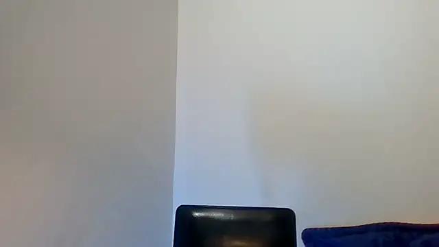 Snapshot of Behla_rouseh chatting on March 1, 11:04 pm Behla rouseh online show from March 1, 11:04 pm