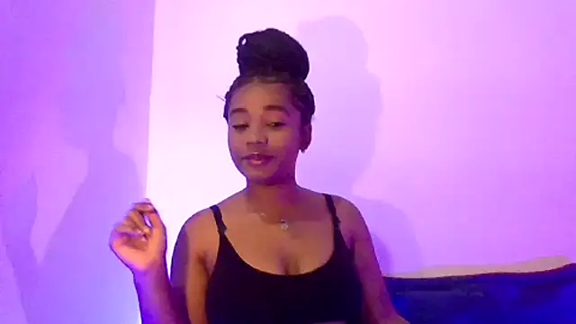 Snapshot of Behla_rouseh chatting on March 16, 6:34 pm Behla rouseh online show from March 16, 6:34 pm