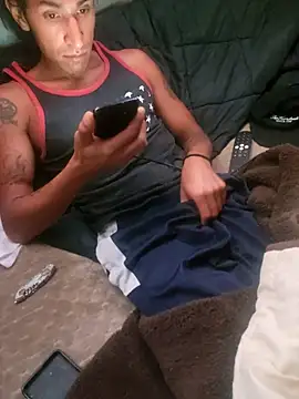 LargeDominoes online show from March 25, 9:04 am