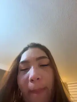 WhiteWomen online show from September 10, 11:27 pm