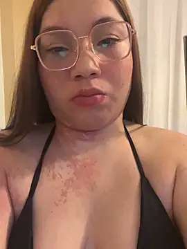 WhiteWomen online show from October 8, 12:08 am