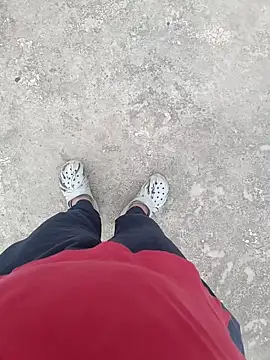 Snapshot of ridetoheaven chatting on February 13, 12:45 pm ridetoheaven online show from February 13, 12:45 pm