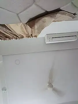 Snapshot of ridetoheaven chatting on March 2, 2:25 am ridetoheaven online show from March 2, 2:25 am