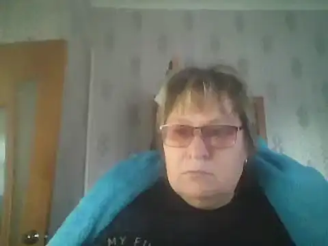 Snapshot of MelanieCold467 chatting on October 14, 5:19 am MelanieCold467 online show from October 14, 5:19 am