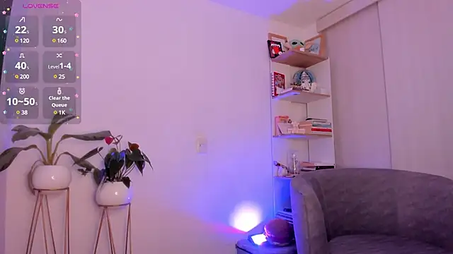 danna davis18 online show from December 7, 3:41 pm