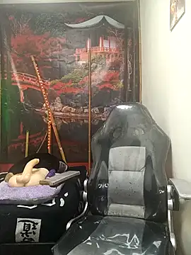 Snapshot of dark_doll5 chatting on December 18, 1:59 am dark doll5 online show from December 18, 1:59 am