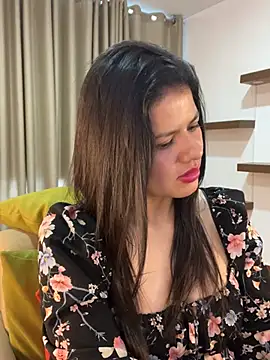 Alice Biel online show from December 25, 3:28 pm