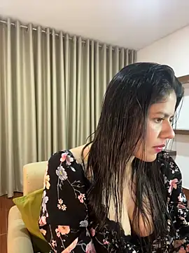 Alice Biel online show from January 12, 11:15 pm