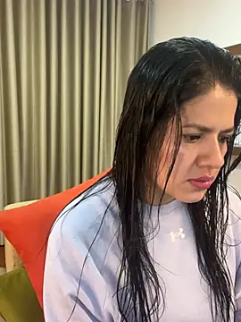 Alice Biel online show from February 28, 11:58 am