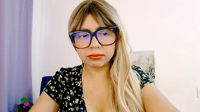 Snapshot of cielitos chatting on September 30, 6:57 pm cielitos online show from September 30, 6:57 pm