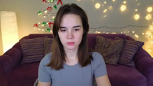 Snapshot of LindaRobertz chatting on December 19, 11:57 pm LindaRobertz online show from December 19, 11:57 pm