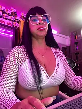 Hot beauty   online show from March 24, 2:16 am