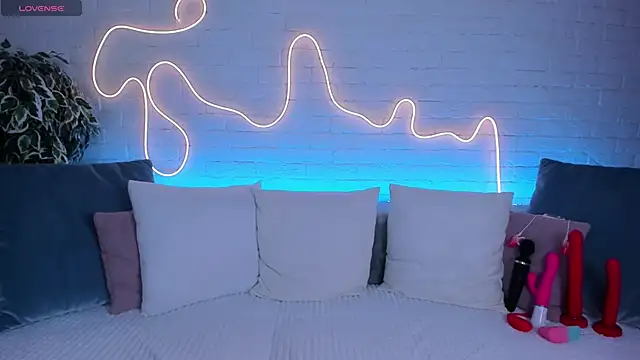 rossy babe  online show from February 12, 12:37 am