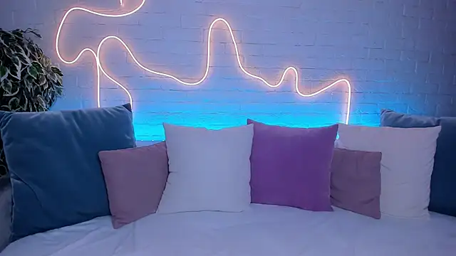 rossy babe  online show from October 16, 12:22 am