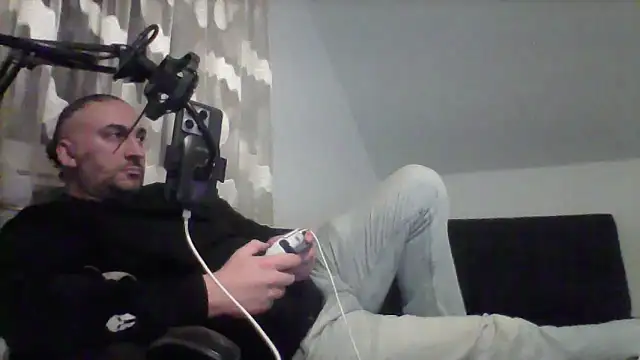 Snapshot of NewyorkDimi chatting on November 5, 1:16 am NewyorkDimi online show from November 5, 1:16 am