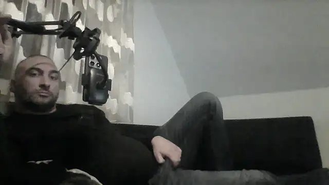 Snapshot of NewyorkDimi chatting on November 7, 3:17 am NewyorkDimi online show from November 7, 3:17 am