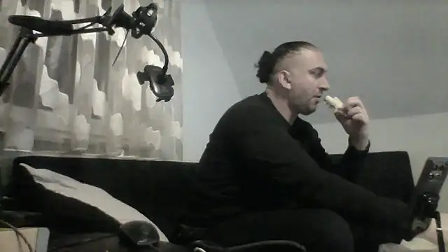 Snapshot of NewyorkDimi chatting on November 16, 3:56 am NewyorkDimi online show from November 16, 3:56 am