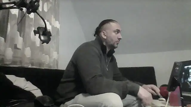 Snapshot of NewyorkDimi chatting on November 23, 5:40 am NewyorkDimi online show from November 23, 5:40 am