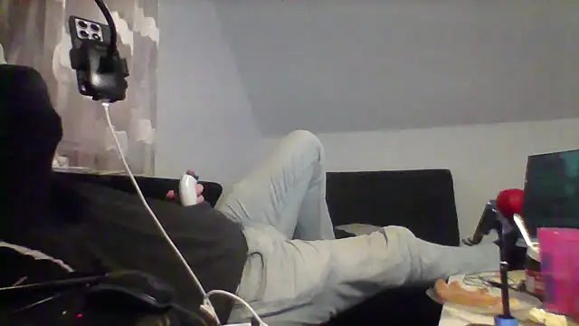 Snapshot of NewyorkDimi chatting on December 2, 1:11 am NewyorkDimi online show from December 2, 1:11 am