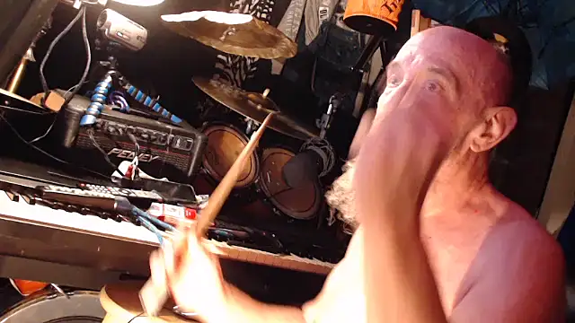 DREAMZ420 online show from October 13, 10:10 pm