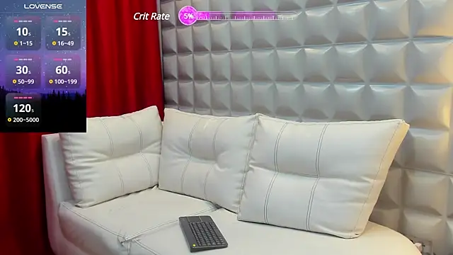 Snapshot of valentinasu1 chatting on December 28, 1:28 pm valentinasu1 online show from December 28, 1:28 pm