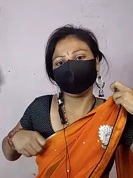 Snapshot of pujabhabi51 chatting on March 3, 1:31 am pujabhabi51 online show from March 3, 1:31 am