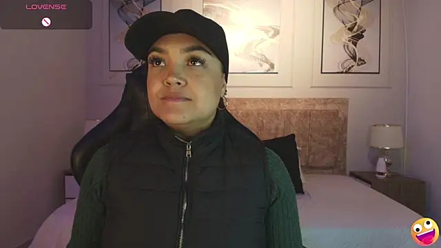 lyn adamns online show from January 3, 8:22 pm