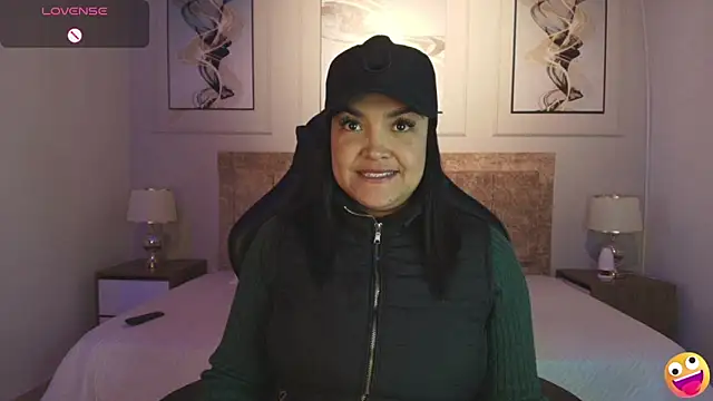 lyn adamns online show from January 3, 11:44 pm