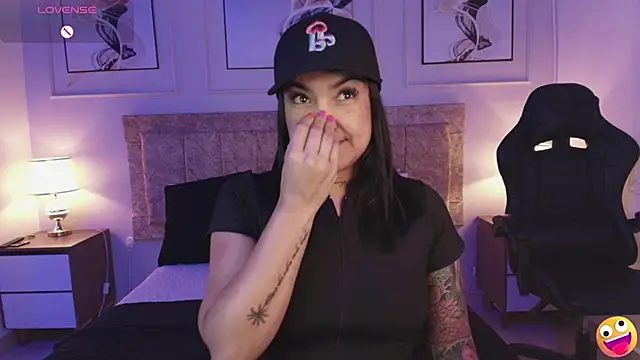 lyn adamns online show from March 18, 6:59 pm