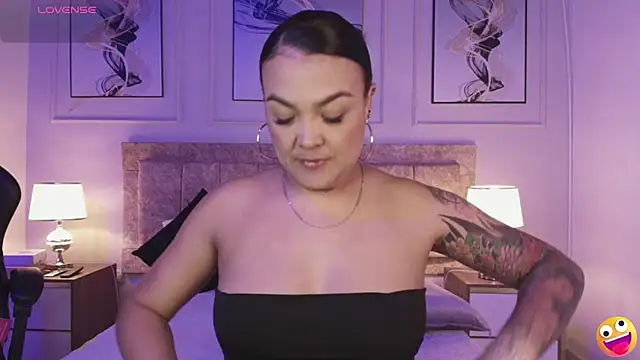 lyn adamns online show from March 20, 10:07 pm